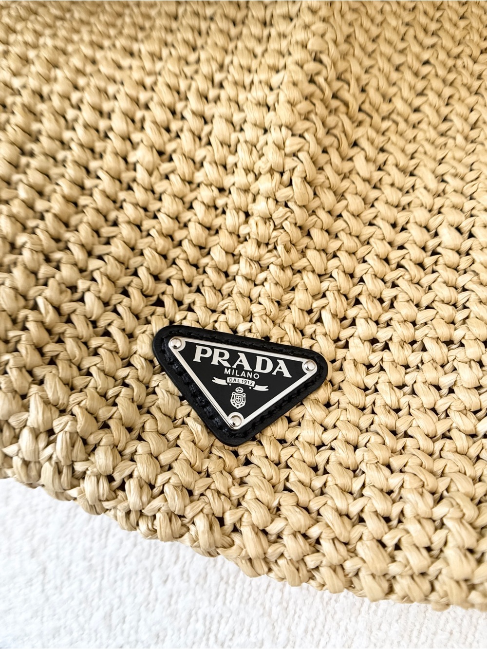 ✨NEW✨PRADA Yarn Raffia Effect Embroidered Logo Large Crochet Tote Bag - Natural - Picture 12 of 16